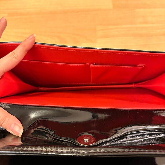 Quilted Leather Double Flap Shoulder Bag - Picture 5 of 6